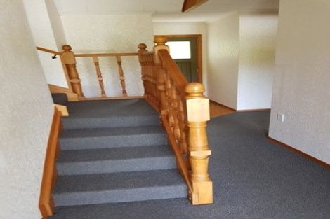 Photo of property in 37 Postgate Drive, Whitby, Porirua, 5024