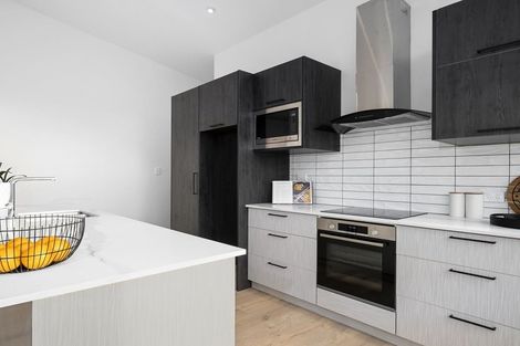 Photo of property in 7 West Avenue, Saint Clair, Dunedin, 9012