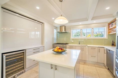 Photo of property in 33 Saint Columbans Grove, Boulcott, Lower Hutt, 5010