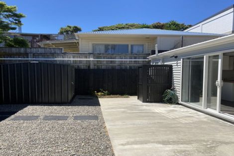 Photo of property in 4 Glendavar Street, Berhampore, Wellington, 6023