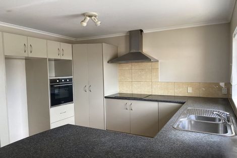 Photo of property in 16 Exotic Place, Massey, Auckland, 0614