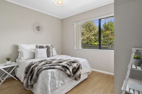 Photo of property in 90 Esmeralda Street, Welcome Bay, Tauranga, 3112