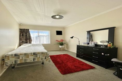 Photo of property in 3 Pilcher Crescent, Naenae, Lower Hutt, 5011