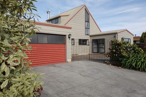 Photo of property in 157 Tait Drive, Greenmeadows, Napier, 4112