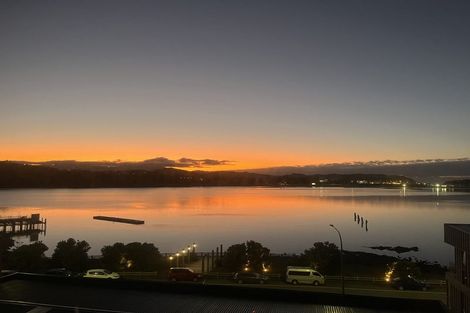 Photo of property in Patent 326 Apartments, 503s/326 Evans Bay Parade, Hataitai, Wellington, 6021