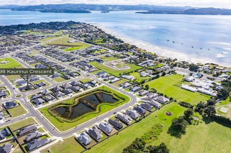 Photo of property in 98 Kaurinui Crescent, One Tree Point, 0118