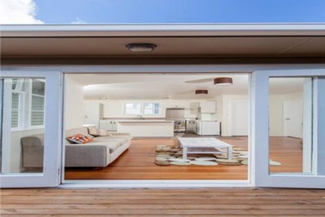 Photo of property in 64 Ernie Pinches Street, Wesley, Auckland, 1041