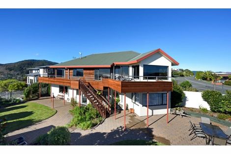Photo of property in 327 Princes Drive, Britannia Heights, Nelson, 7010