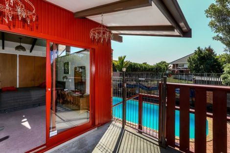 Photo of property in 37 Northgate, Strandon, New Plymouth, 4312