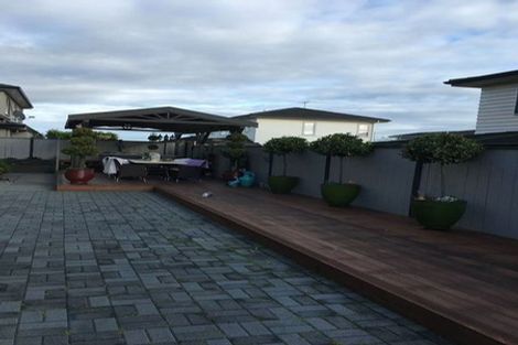 Photo of property in 2 Oakhurst Avenue, Flat Bush, Auckland, 2019