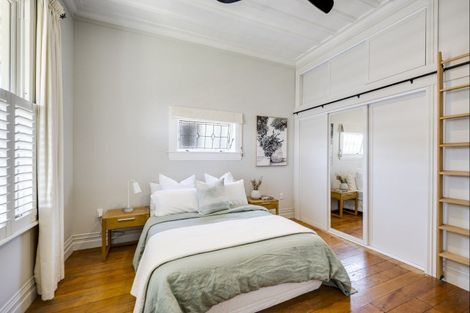 Photo of property in 14 Hall Street, Napier South, Napier, 4110