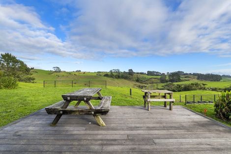 Photo of property in 378 Hursthouse Road, Tarurutangi, Inglewood, 4389