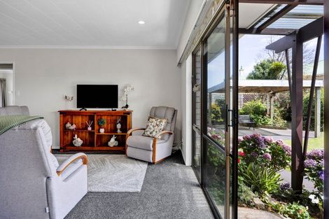 Photo of property in 24a Albion Street, Hawera, 4610