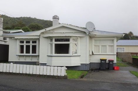 Photo of property in 46 Murray Street, Greymouth, 7805