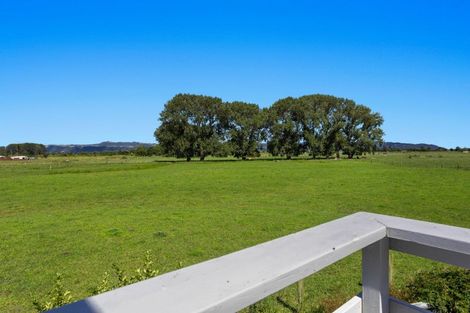 Photo of property in 18 Tawhara Place, Edgecumbe, 3120