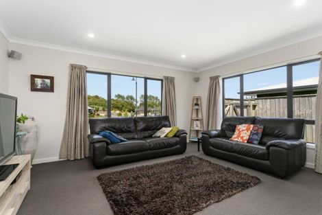 Photo of property in 8 Brompton Close, Richmond Heights, Taupo, 3330