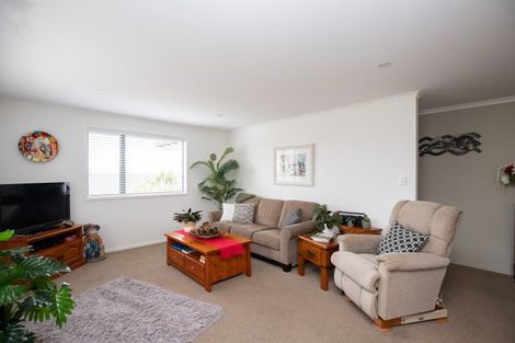 Photo of property in 51 Benner Drive, Ngatea, 3503