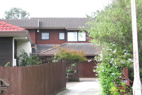 Photo of property in 1/110 Manhattan Heights, Glendene, Auckland, 0602