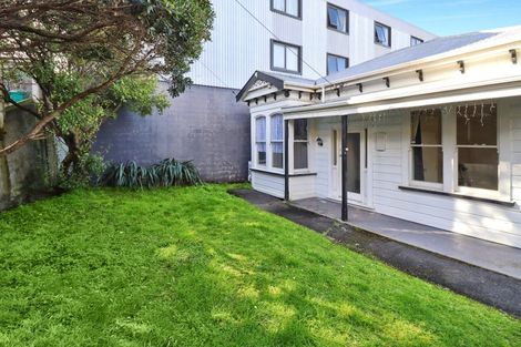 Photo of property in 47 Childers Terrace, Kilbirnie, Wellington, 6022