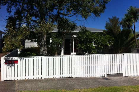 Photo of property in 22 Sefton Avenue, Grey Lynn, Auckland, 1021