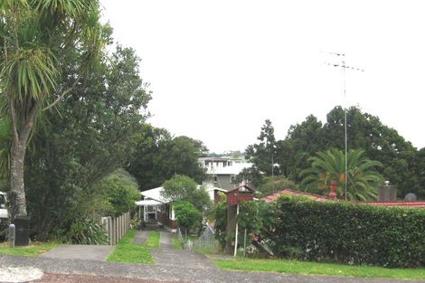 Photo of property in 6 Beswick Place, Birkdale, Auckland, 0626