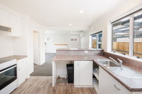 Photo of property in 345 Tremaine Avenue, Takaro, Palmerston North, 4412