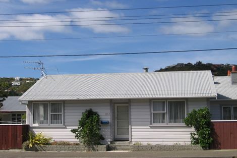 Photo of property in 125 Derwent Street, Island Bay, Wellington, 6023