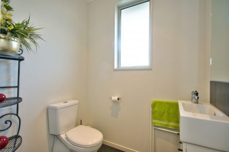 Photo of property in 10 Coburn Place, Lake Hayes, Queenstown, 9304