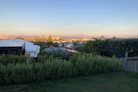 Photo of property in 110b Oceanview Road, Mount Maunganui, 3116