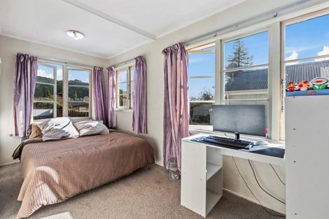 Photo of property in 2 Neil Road, Fairy Springs, Rotorua, 3015