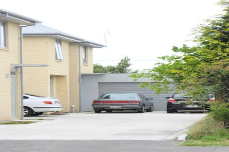 Photo of property in 76 Packe Street, Edgeware, Christchurch, 8013