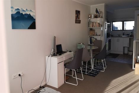 Photo of property in 95 Battalion Drive, Papakura, 2110