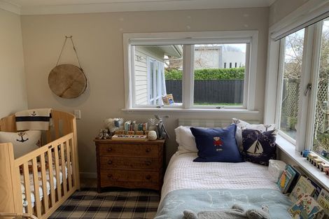 Photo of property in 12 Sunny Glen, Waikanae, 5036