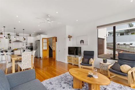 Photo of property in 1/26 Oakwood Grove, Eastern Beach, Auckland, 2012