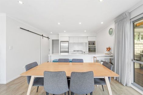 Photo of property in 5 Tirohanga Crescent, Stanmore Bay, Whangaparaoa, 0932