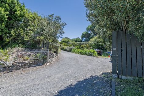Photo of property in 686 Waikawa Beach Road, Waikawa Beach, Levin, 5573
