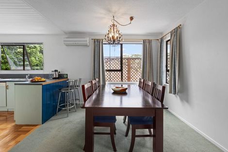 Photo of property in 52 Hathaway Avenue, Karori, Wellington, 6012