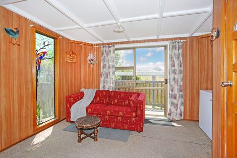 Photo of property in 2/7 Mon Desir Place, Manurewa, Auckland, 2102