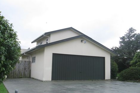 Photo of property in 44 Hicks Close, Whitby, Porirua, 5024