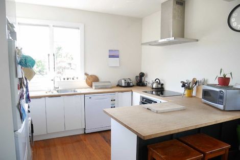 Photo of property in 16 Allard Street, Edgeware, Christchurch, 8013