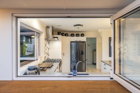 Photo of property in 156 Hinewa Road, Otumoetai, Tauranga, 3110