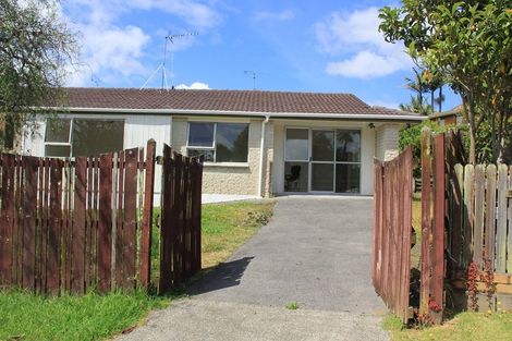 Photo of property in 4 Sirius Place, Botany Downs, Auckland, 2010