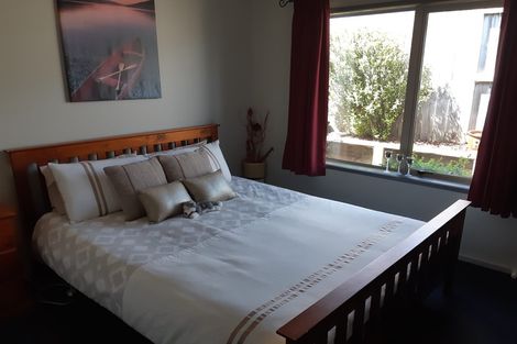 Photo of property in 69 Magellan Rise, Flagstaff, Hamilton, 3210