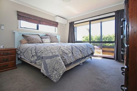 Photo of property in 54 Foster Road, Temple View, Hamilton, 3218