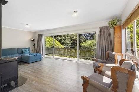 Photo of property in 2 Corlett Road, Plimmerton, Porirua, 5026