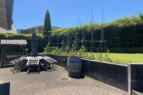 Photo of property in 34a Exmouth Road, Northcote, Auckland, 0627