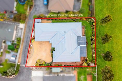 Photo of property in 54 Realm Drive, Paraparaumu, 5032