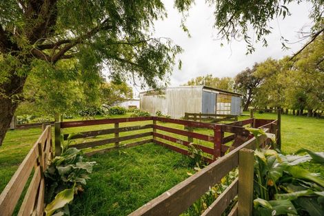 Photo of property in 593 Aranui Road, Kairanga, Palmerston North, 4475