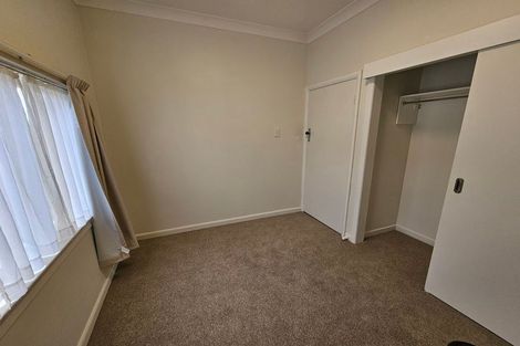 Photo of property in 30 Oxford Street, Fairfield, Hamilton, 3214