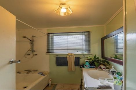 Photo of property in 3 Cindy Place, Pakuranga, Auckland, 2010
